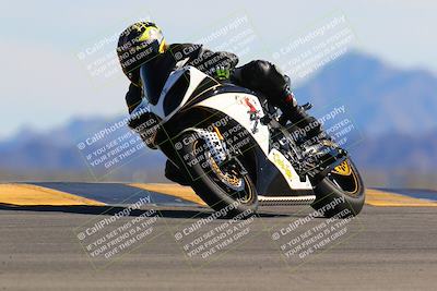 media/Mar-12-2022-SoCal Trackdays (Sat) [[152081554b]]/Turn 9 (220pm)/